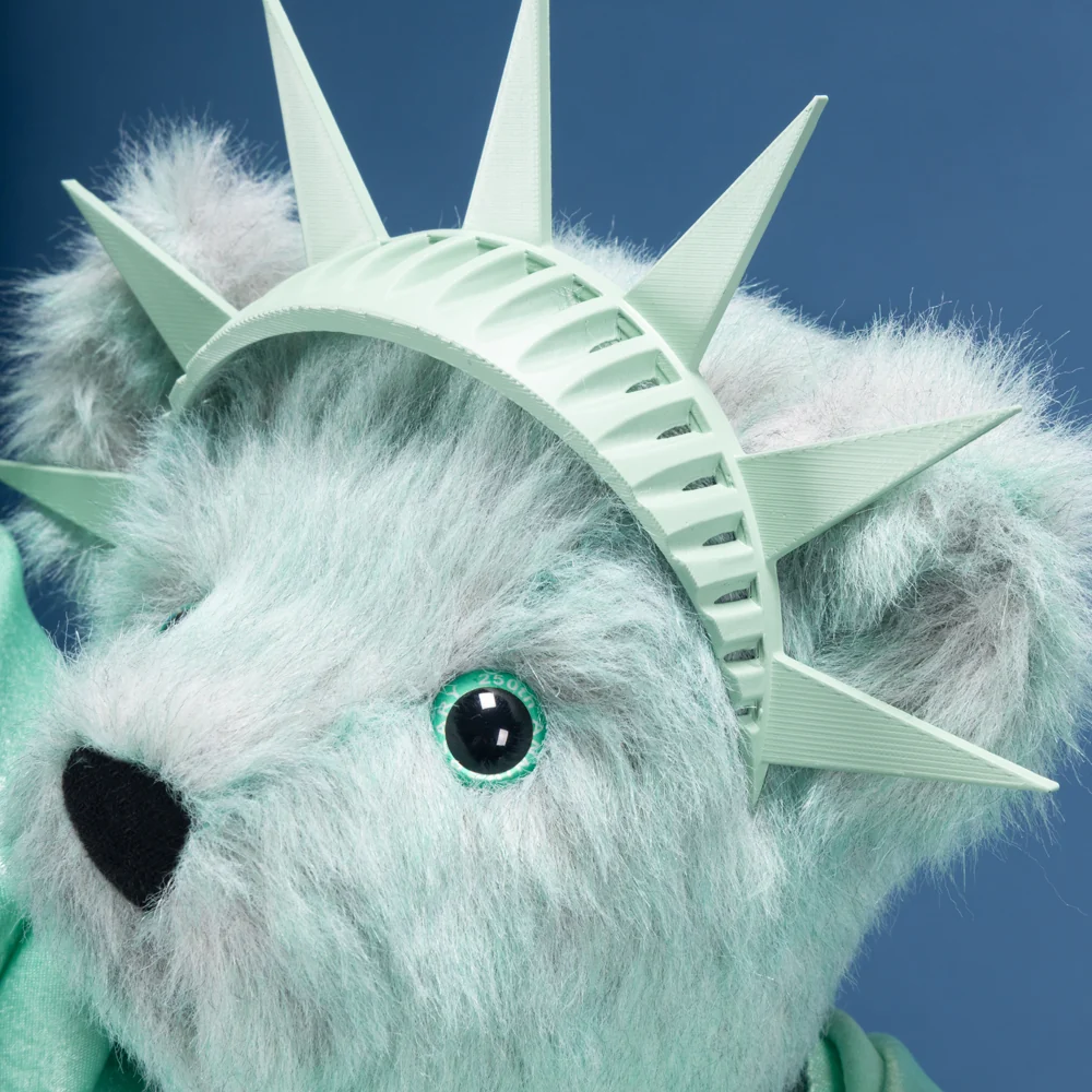 15 In. Limited Edition Statue of Liberty Bear - Image 6